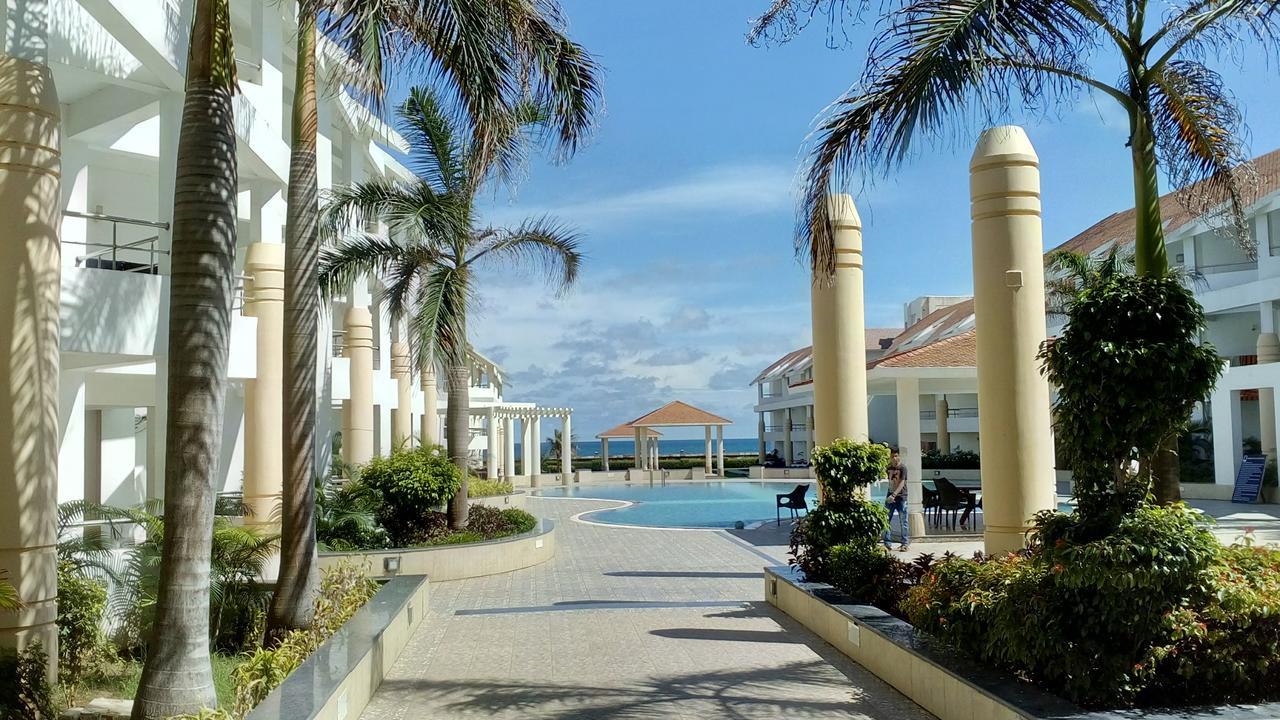 Empires Hotel 普里 外观 照片